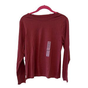 Old Navy NWT everyday tee, medium